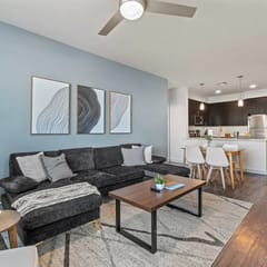 Tempe Oasis | King Beds, Pool, Gym, DT Tempe & ASU