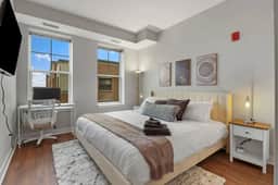 2BR Downtown Elmhurst | Pool, Gym, Kings, Garage - Image 3