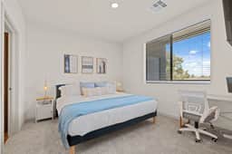 2BR Tempe Oasis | King Beds, Pool, Gym, DT Tempe - Image 3
