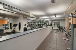 Chicago Burbs Gem | Garage, King Beds, Gym, Pool! - Image 5