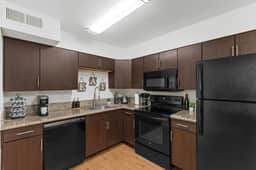 King Bed, Pool, Parking | 1BR Near ASU & DT Tempe - Image 4
