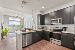 Luxe Desert Retreat | Pool, Hot Tub, Gym, Parking! - Image 4