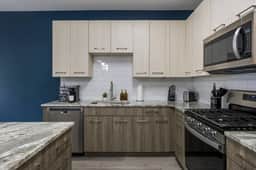 Spacious 2BR Hideaway | Pool, Gym & Pickleball! - Image 4