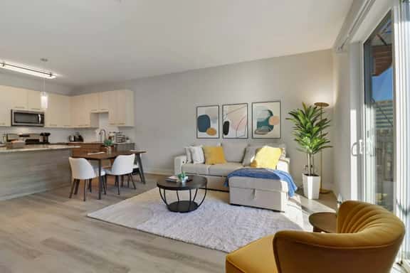 Luxury 2BR - Pool, Gym, Mins to Naperville! - Image 1