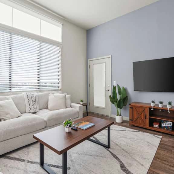 3BR Tempe Gem | Pool, King Beds, Gym, ASU Nearby - Image 1