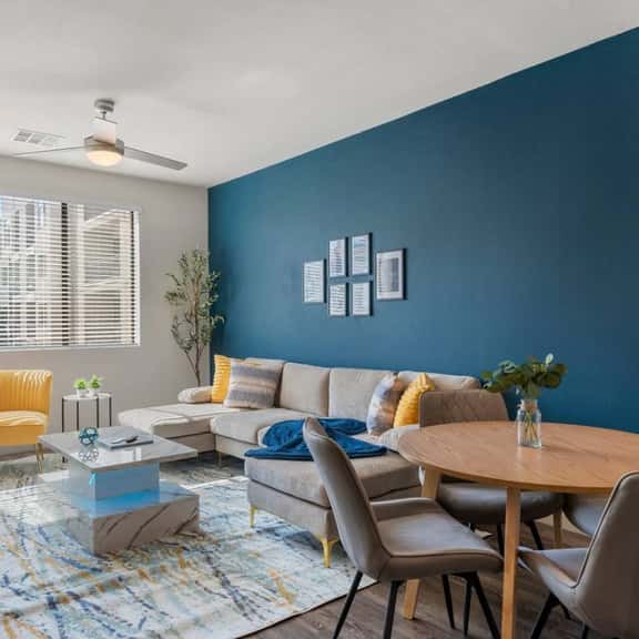 Tempe's Finest | King Beds, Pool & Prime Location! - Image 1