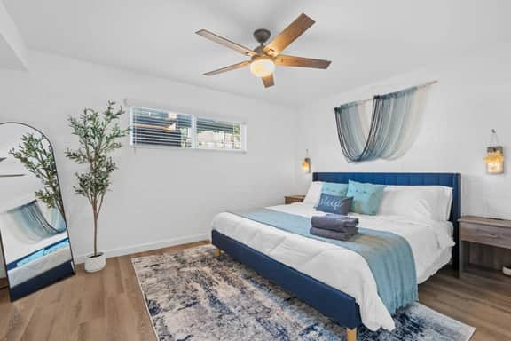 King Bed, Pool, Parking | 1B Near DT Tempe & ASU - Image 3