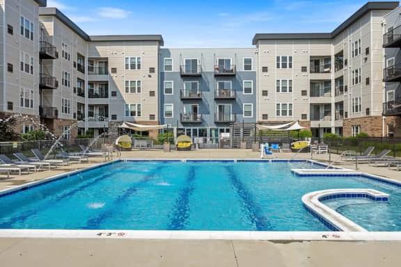 Luxury Suburbs 2BR | Pickleball, Pool, Gym, Sauna - Image 2