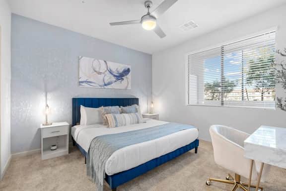 Rest & Recover! | King Bed, Pool, Gym & More - Image 3