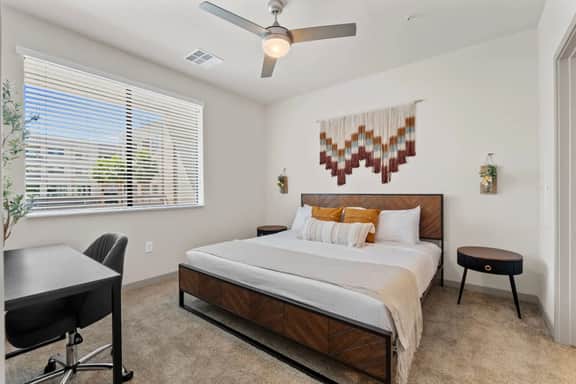 Sleek Desert Oasis | Pool, Gym, Hot Tub, King Bed - Image 3