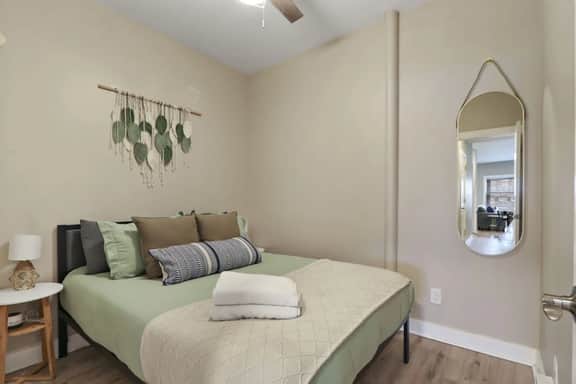 Stylish 2BR | A+ Location, Parking, Laundry, Desk - Image 2