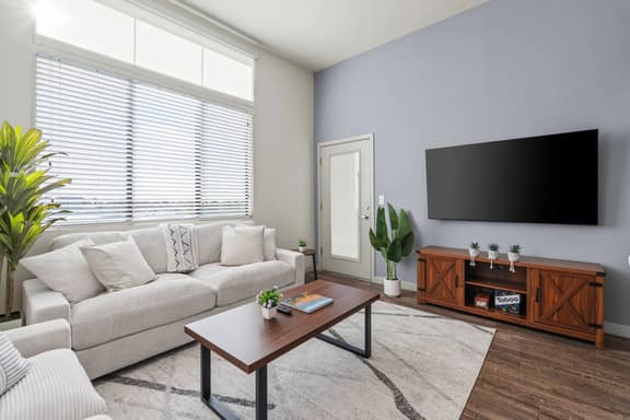 3BR Tempe Gem | Pool, King Beds, Gym, ASU Nearby - Image 1