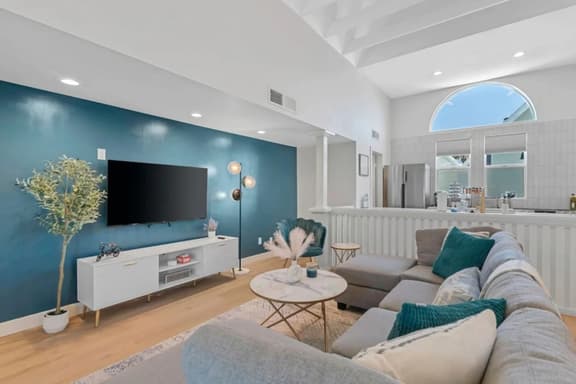 Lux Desert Oasis | Pool Table, Parking, Location - Image 1