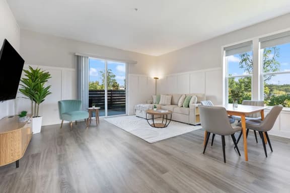 Luxury Suburbs 2BR | Pickleball, Pool, Gym, Sauna - Image 1
