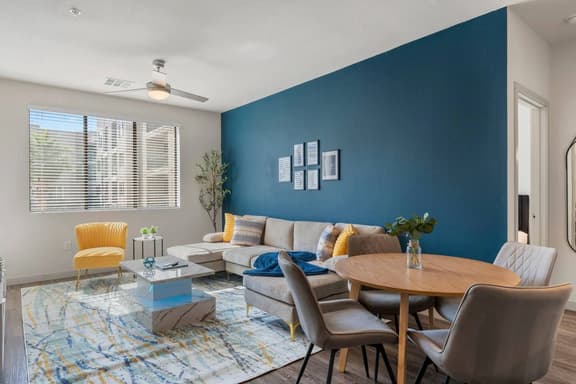 Tempe's Finest | King Beds, Pool & Prime Location! - Image 1